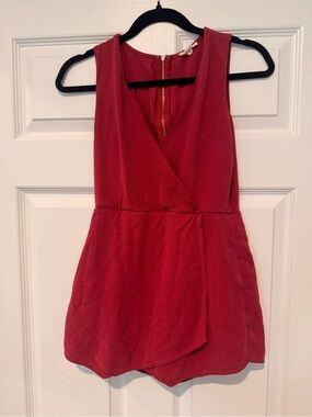 ILLA ILLA Textured Sleeveless Romper in Coral Red